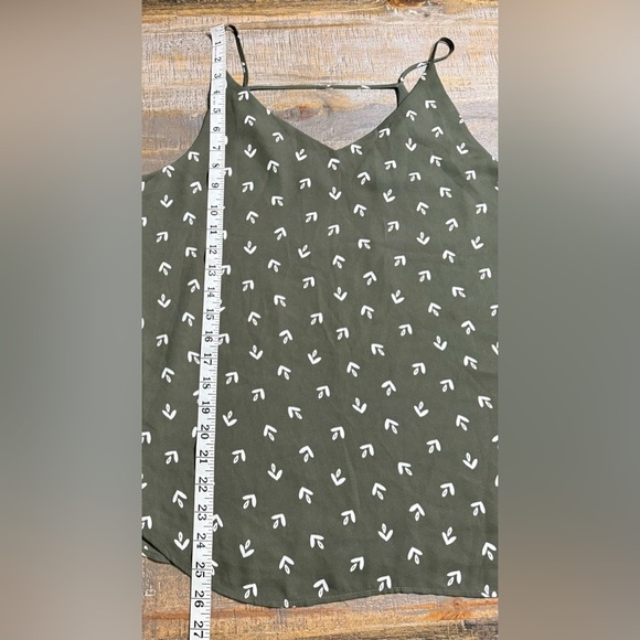 LOFT Forest Green Camisole with Design - Picture 6 of 7
